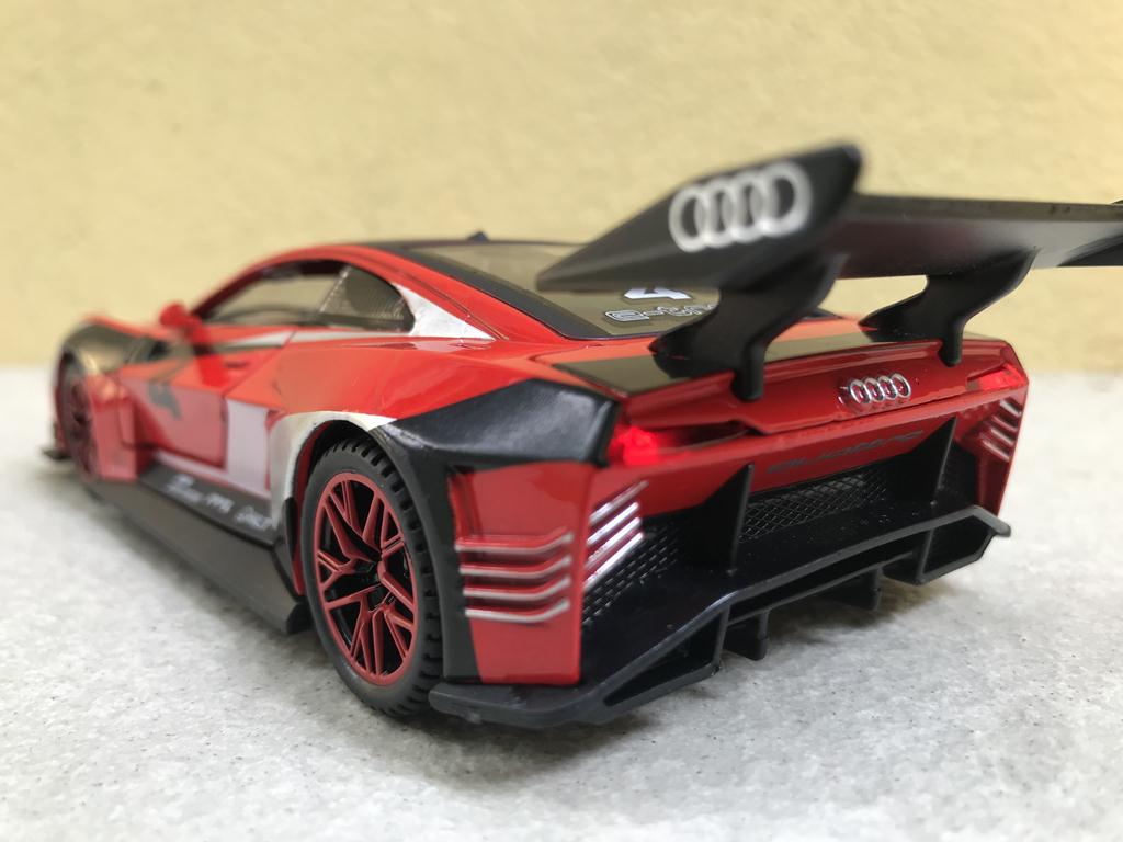 Mô hình xe ô tô Audi Vision GT 1:32