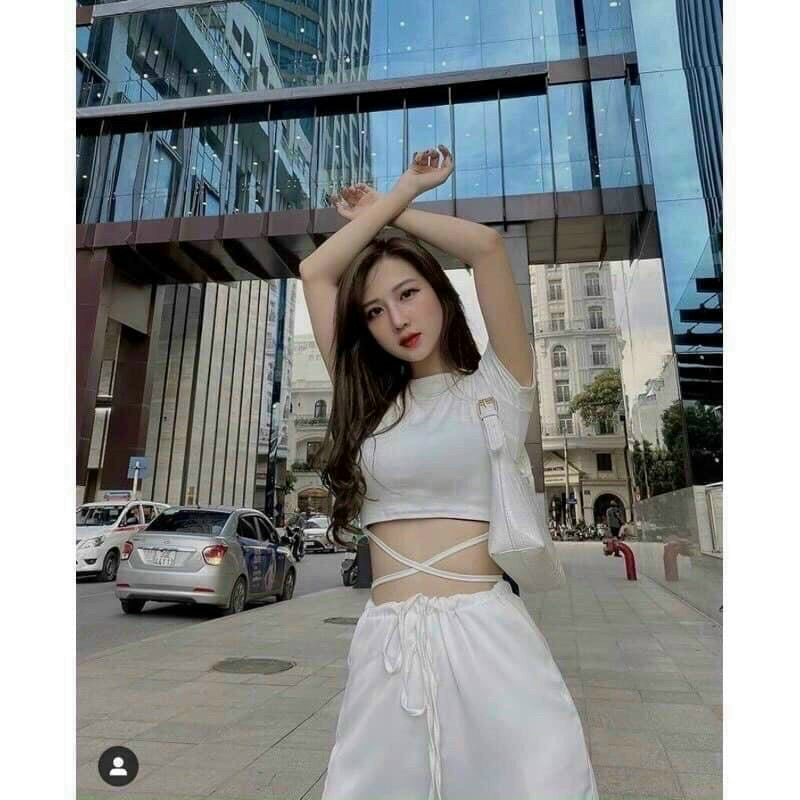 Áo Thun Croptop Phối Dây Cột Eo