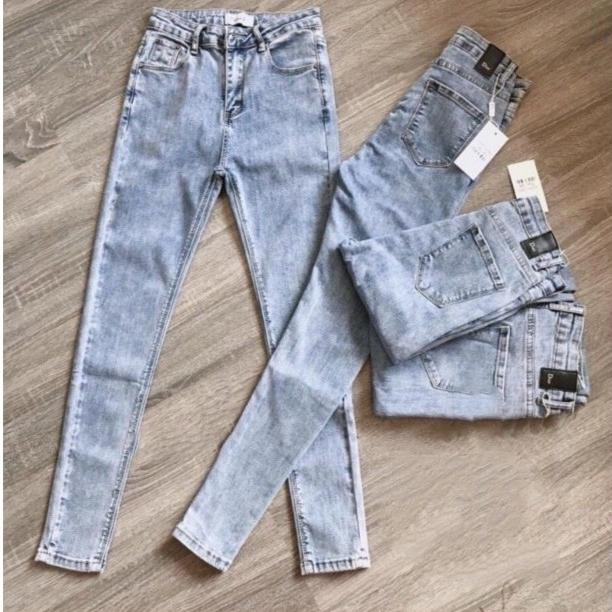 Quan jean nữ có size to