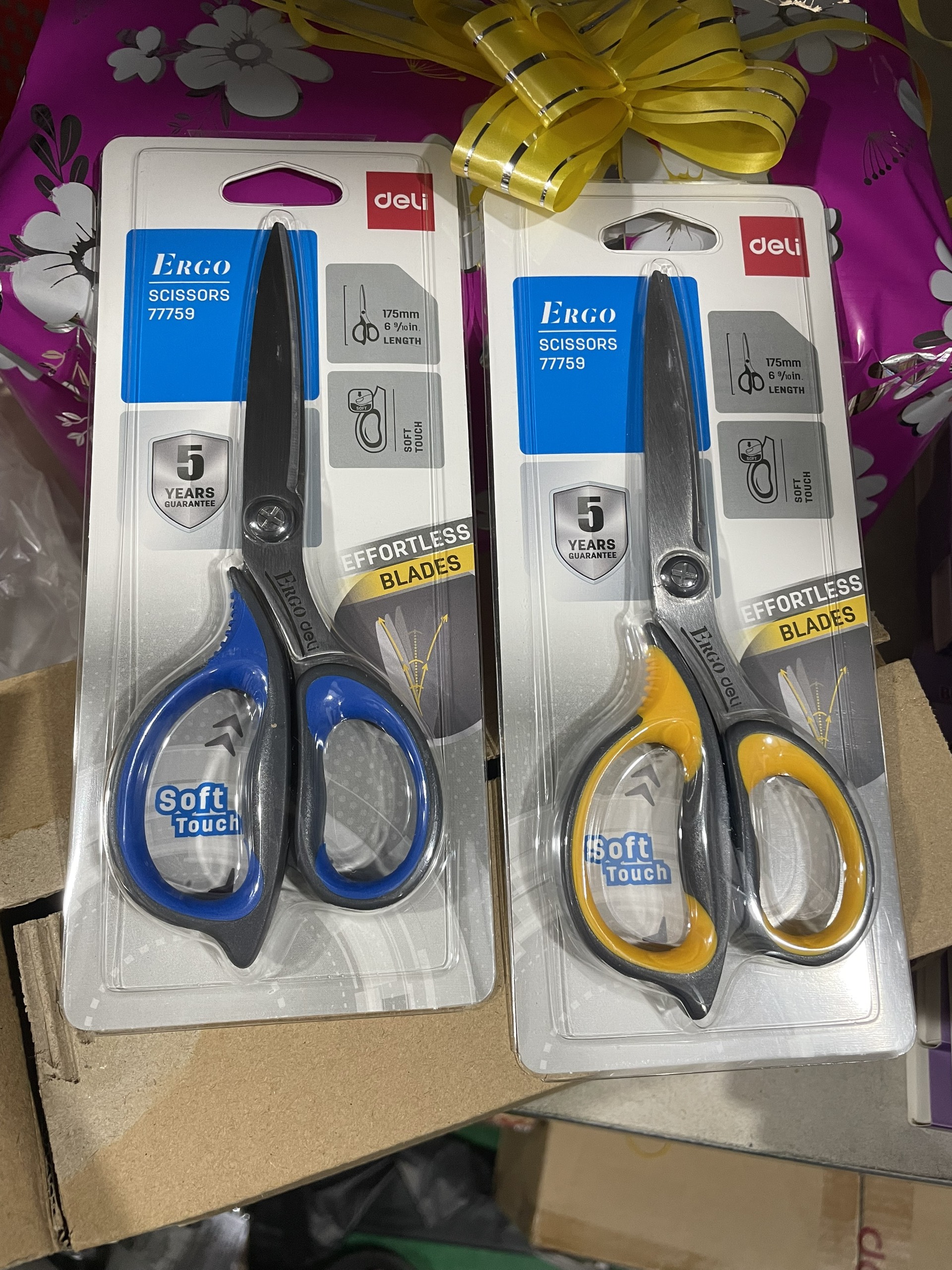(1 Cây) Kéo văn phòng cao cấp 170mm Deli E77759