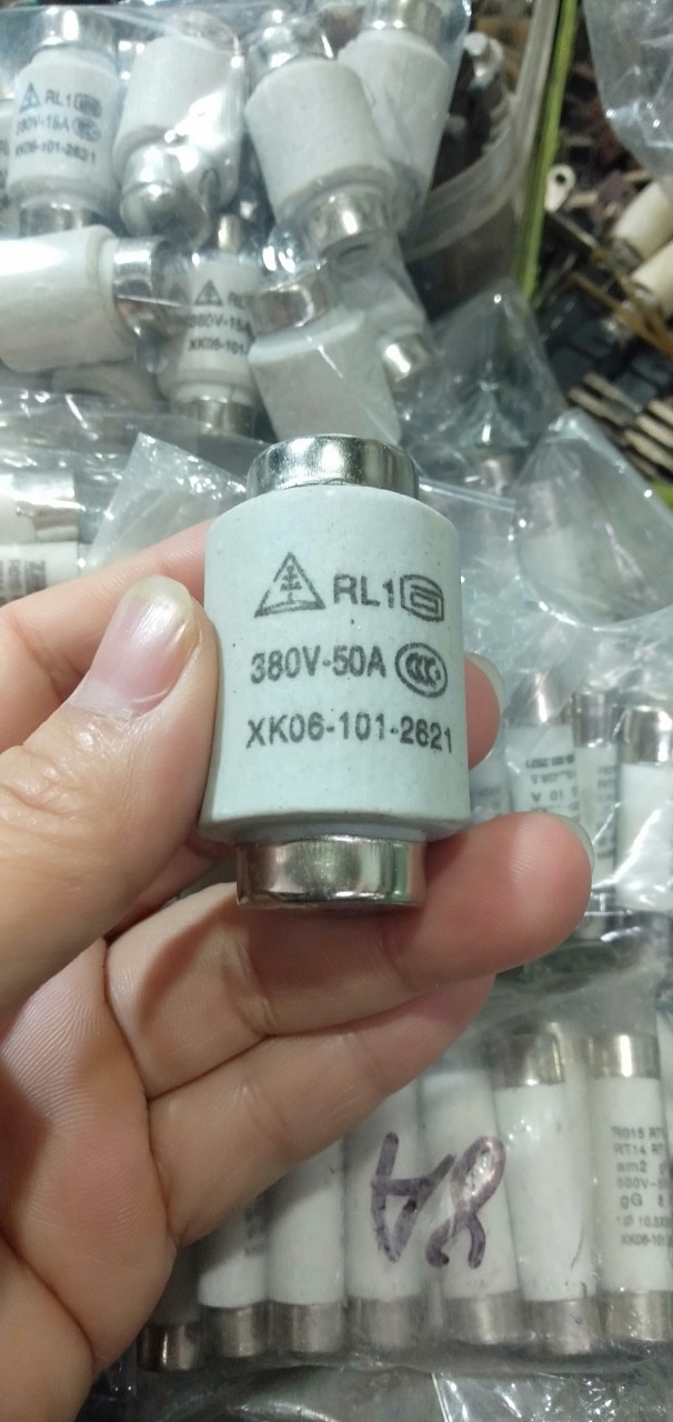 Cầu chì sứ 50A 380V combo 5