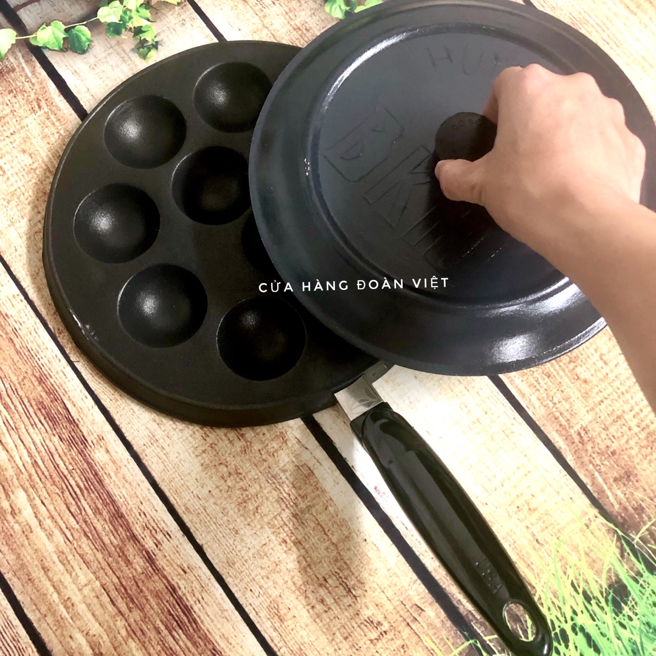 [SALE] Khuôn Bánh Khọt Chống Dính Có Tay Cầm - 10 Bánh