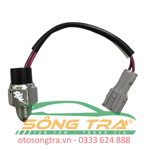 Cảm biến lùi xe tải isuzu