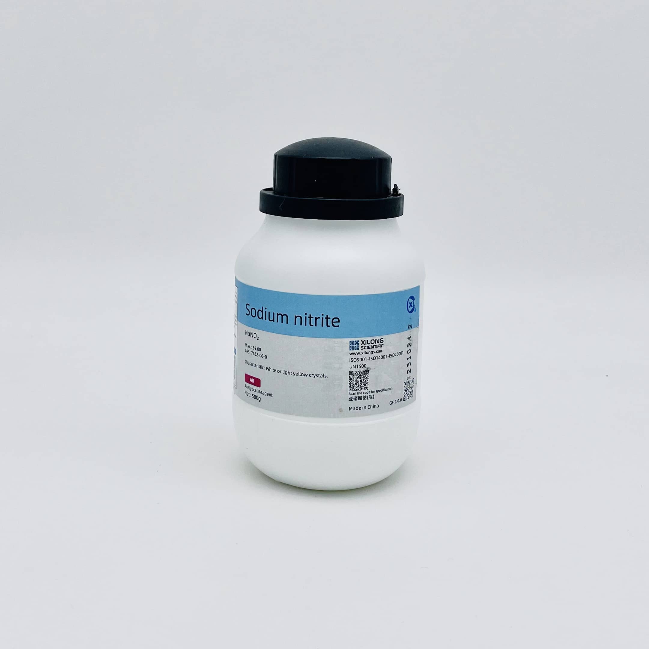 Hóa chất Sodium Nitrite >99% ( NaNO2, AR,  Chai 500G, Xilong, Cas 7632-00-0)