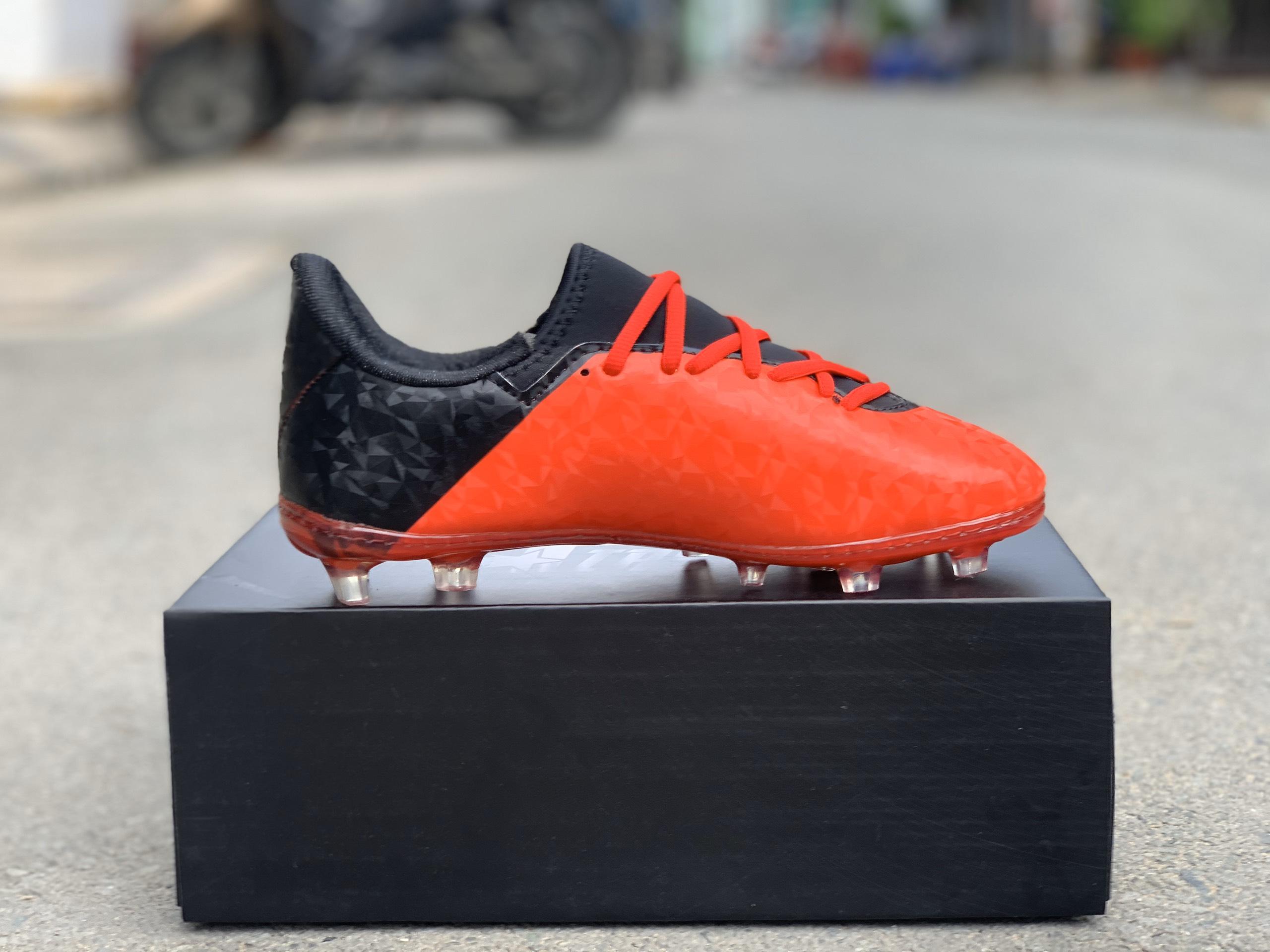 Giày Đá Bóng X18.3 (May Đế)