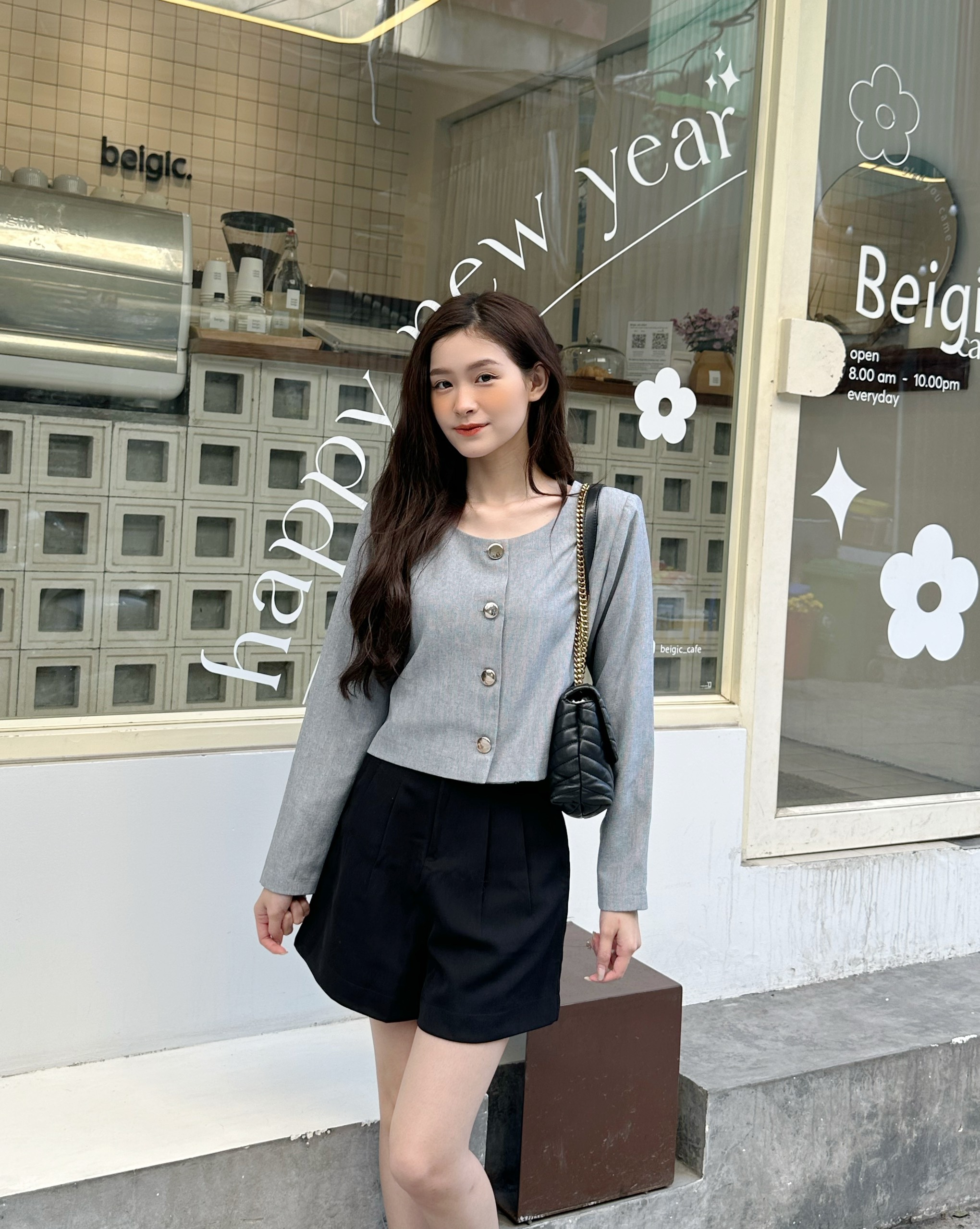 YU CHERRY | Áo blazer mặc được 2 kiểu Metal Button Mini Blazer YA445