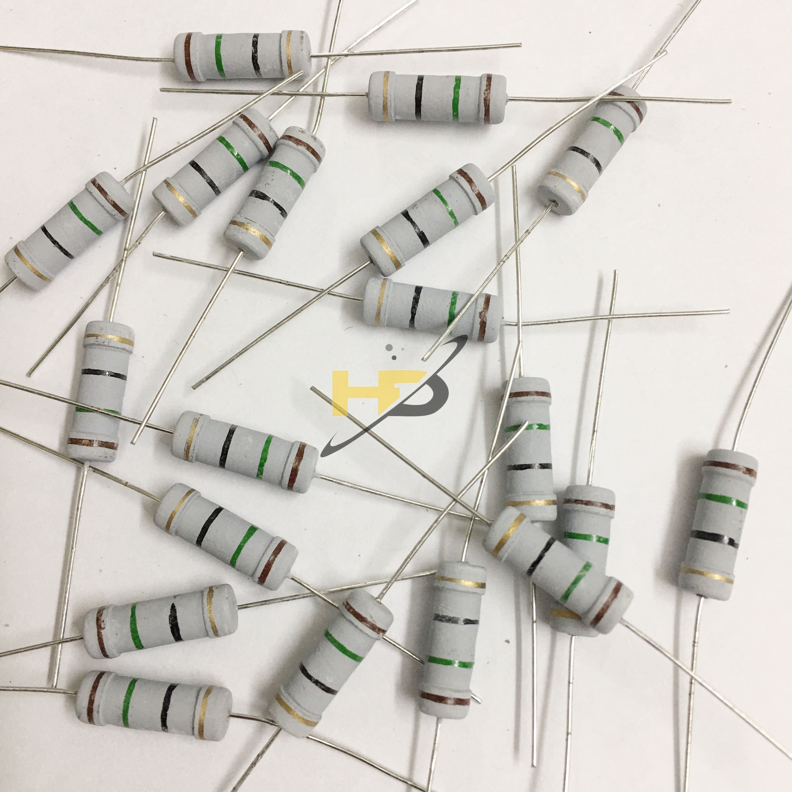 Gói 20 Con Điện Trở Công Suất 15R 2W 5% Mới