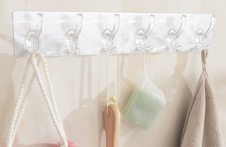 Solid Transparent Wall Hanger with 6 Super Strong Hooks