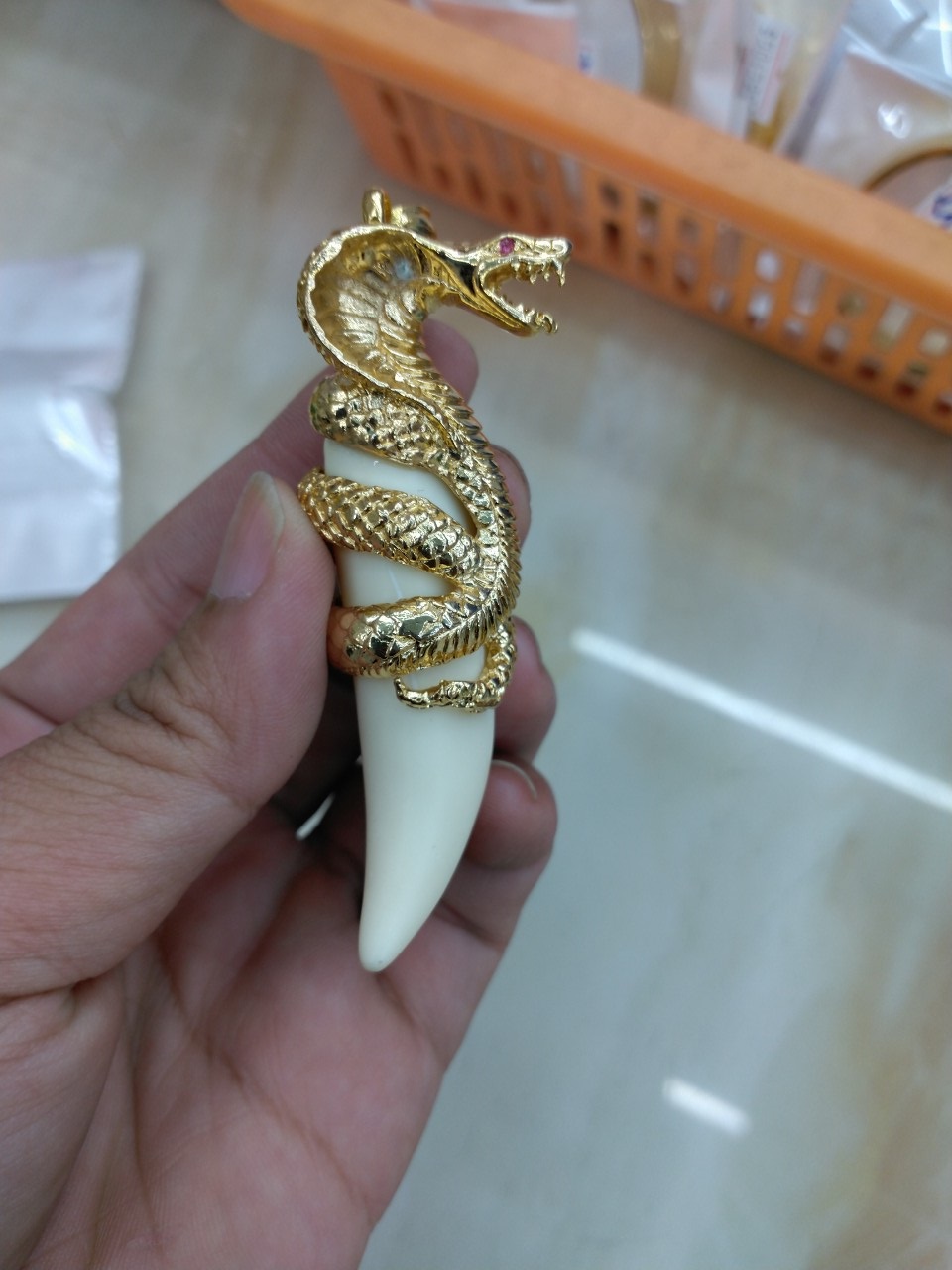 Mặt Dây Chuyền Nanh Rắn Hổ Mang Pharaoh cực chất 060R
