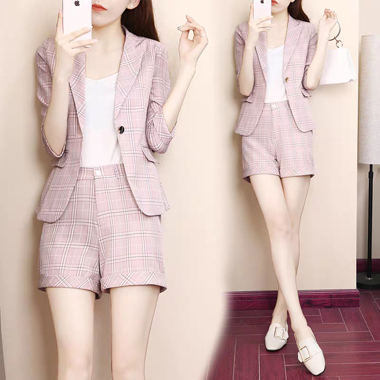 Set đồ nữ áo blazer cổ vest cộc tay kèm quần short màu trơn basic, set áo  blazer tay ngắn cổ vest kèm quần short đùi - Tìm Voucher