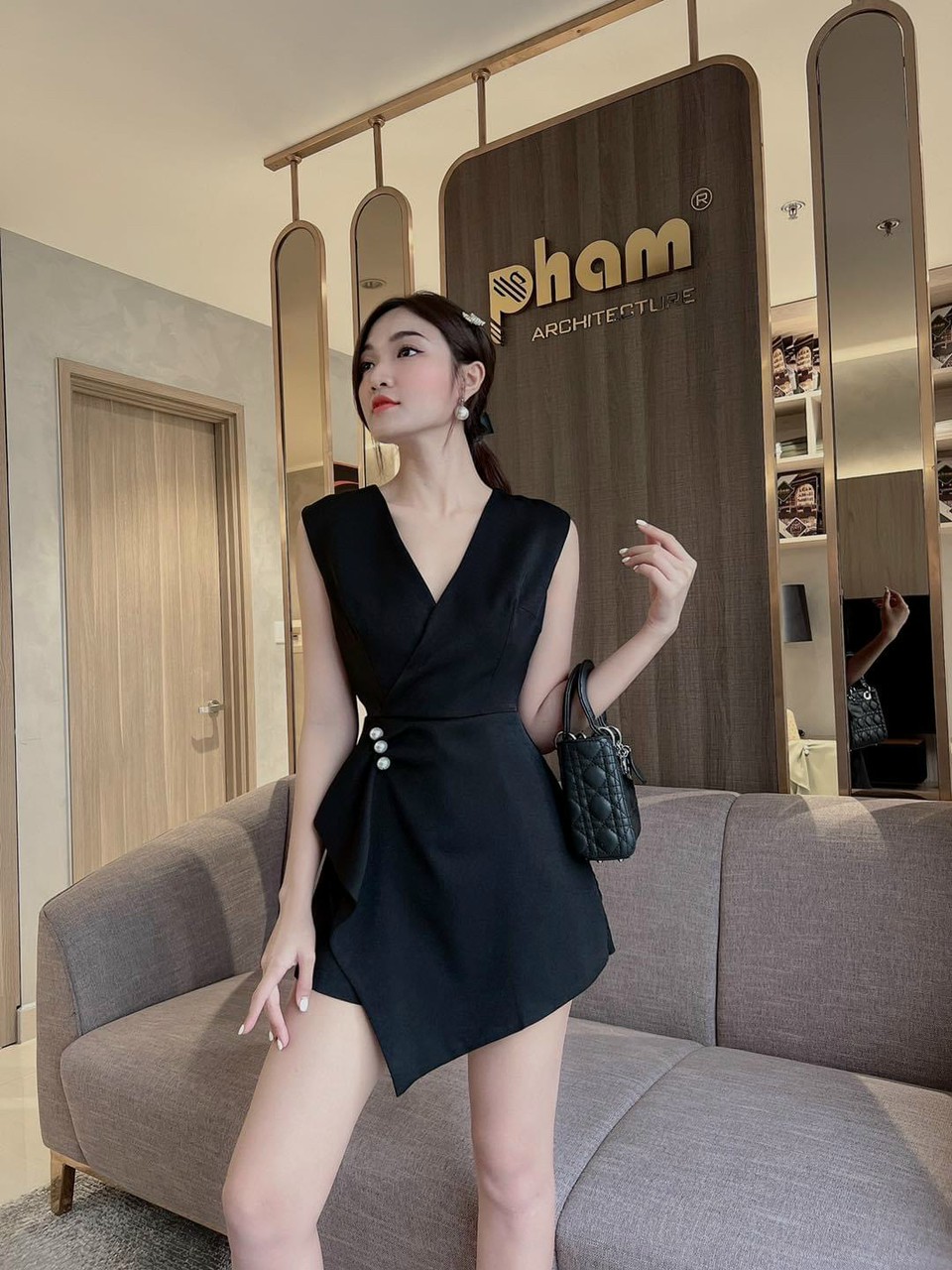 JUM ĐÙI CỔ TIM ĐÍNH CƯỜM EO