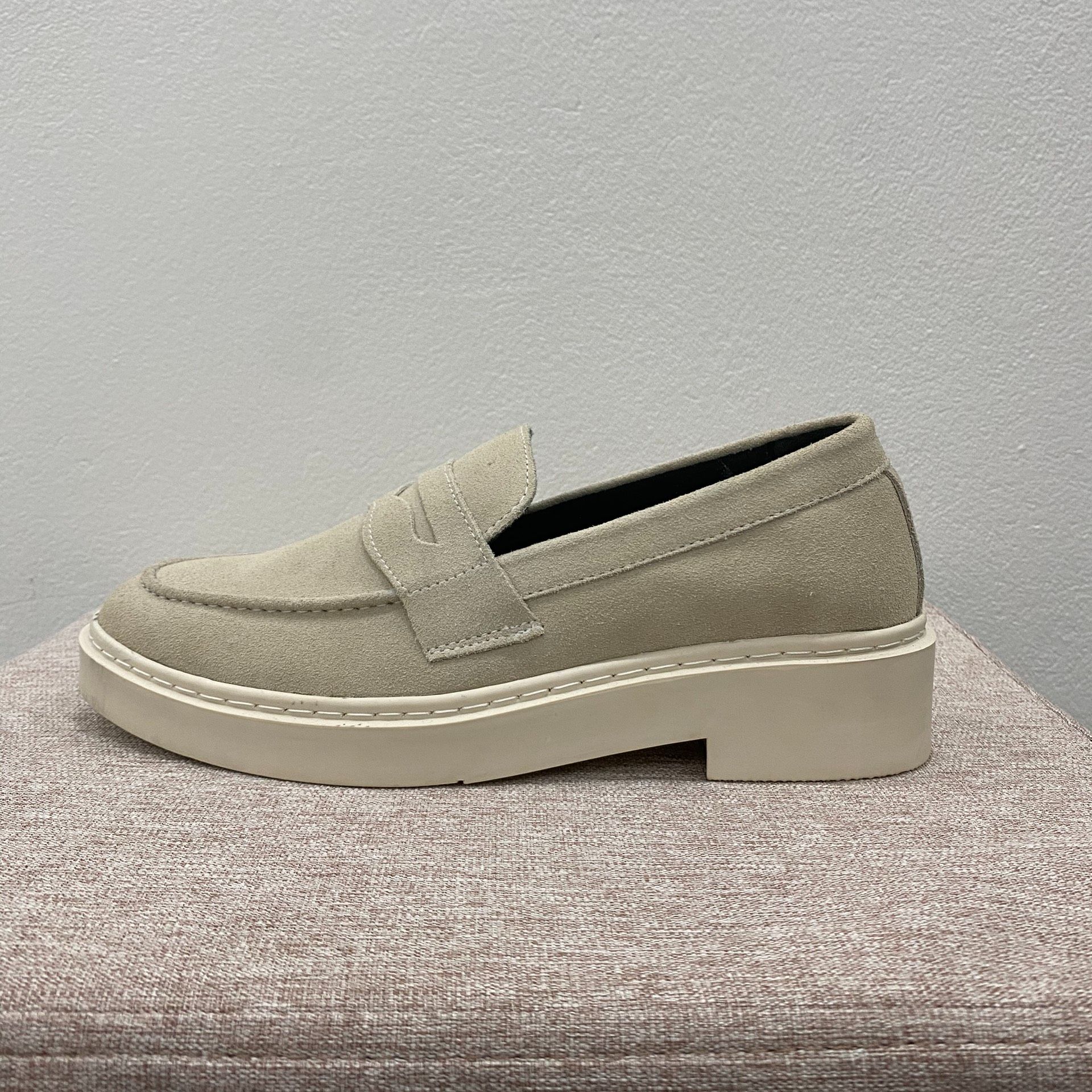 Giày Loafer tan da lộn, giày lười nam màu be
