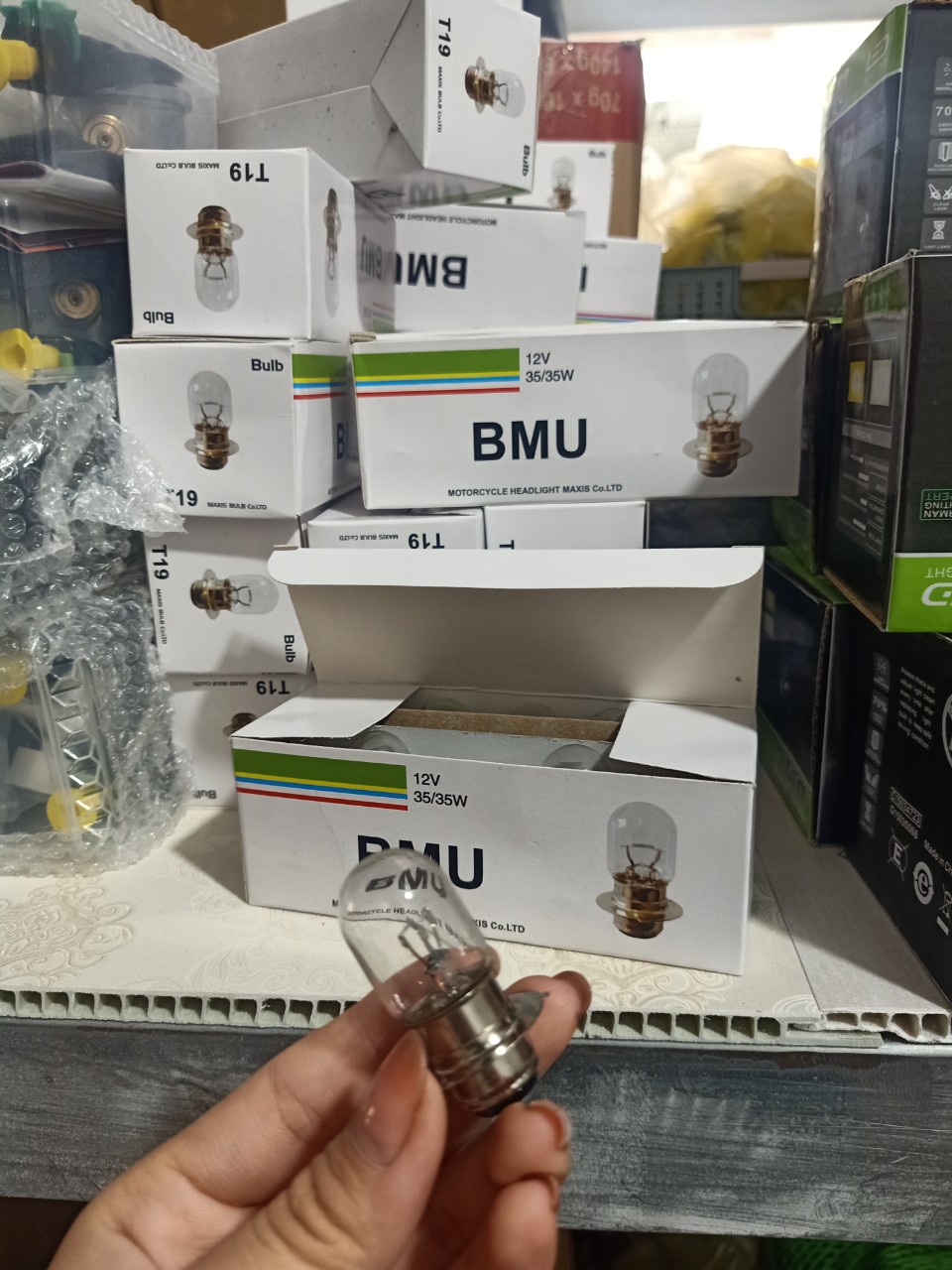 Bóng đèn pha xe máy Dream