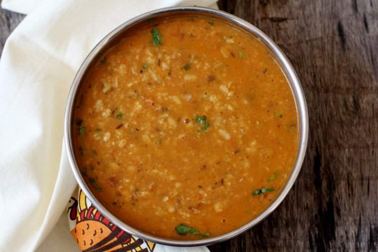 Urad daal White (Whole) Gota (500g - 1kg)