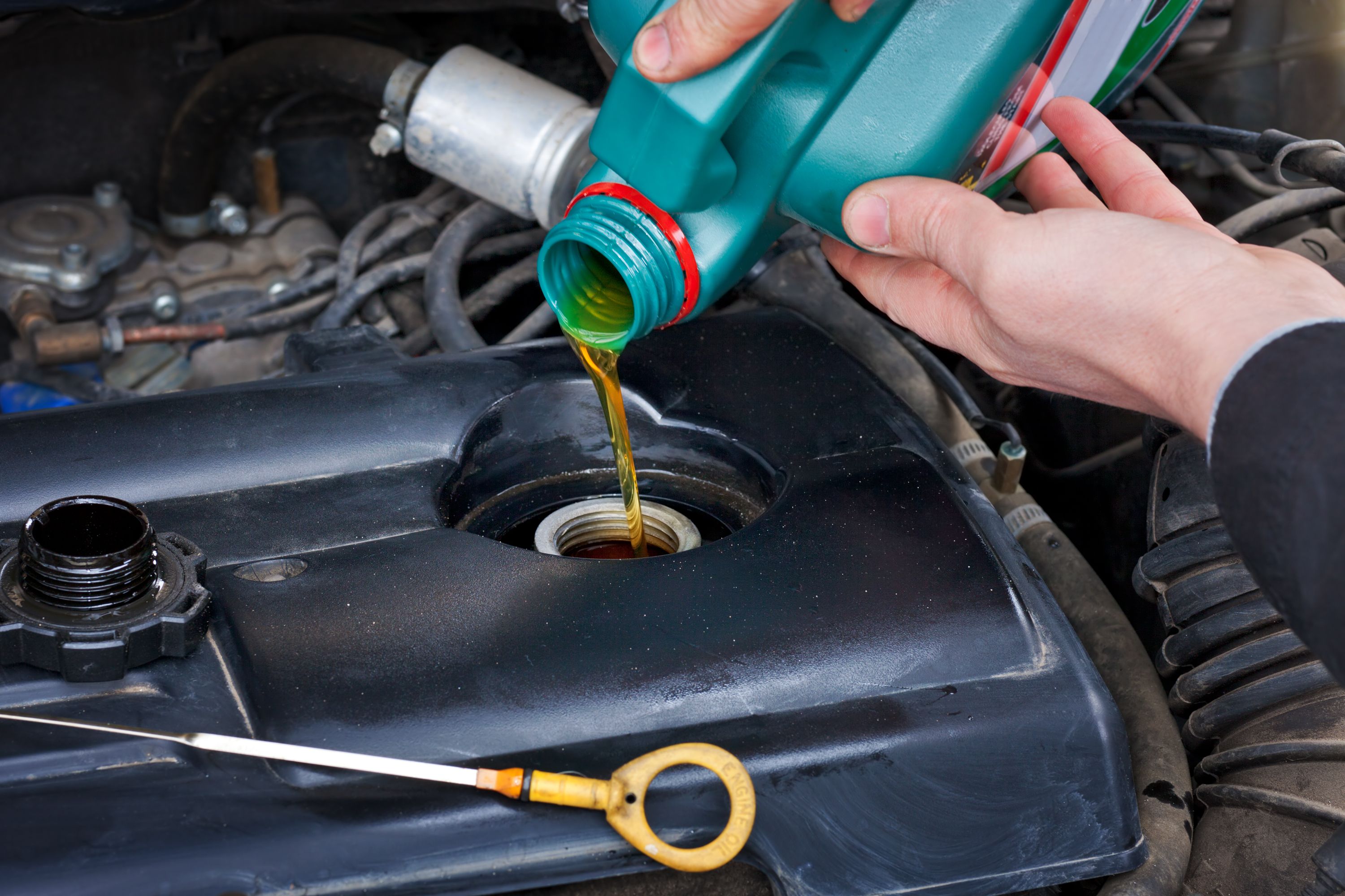 NHỚT CASTROL 5W-30 4LÍT