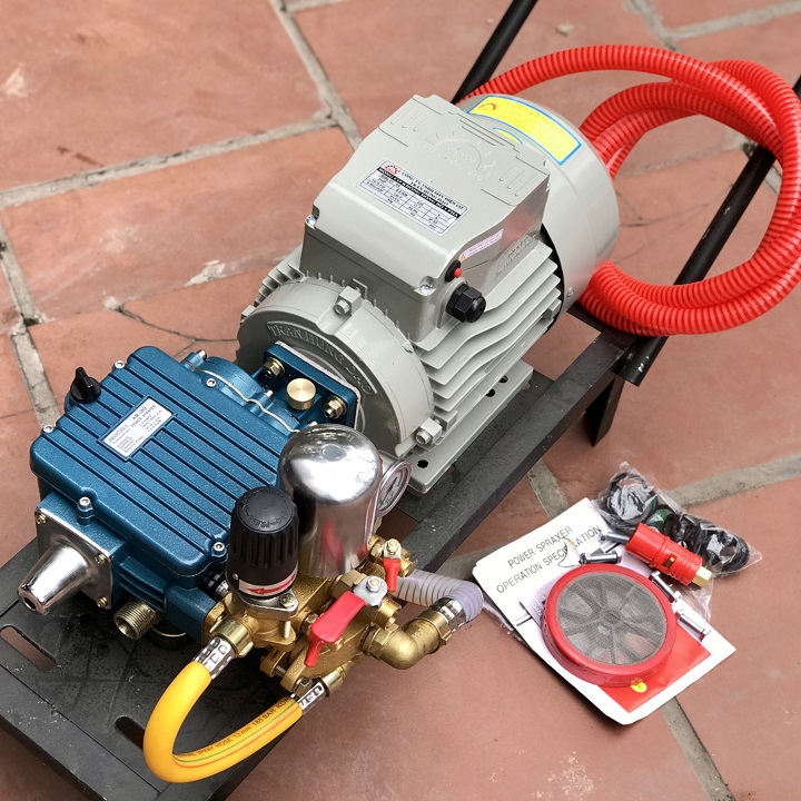Máy Rửa Xe 2200W Amax AMG28DT