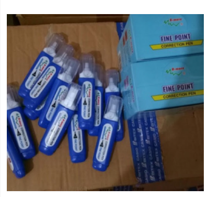Hộp 12 cây Bút xóa nước R-more 12ml