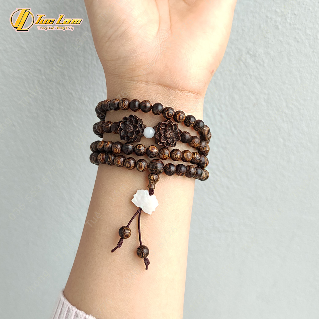 Vòng chuỗi trầm hương 108 hạt gỗ trầm sánh chìm mùi thơm dịu nhẹ size 6 li mix hoa sen trầm hương và bạch ngọc