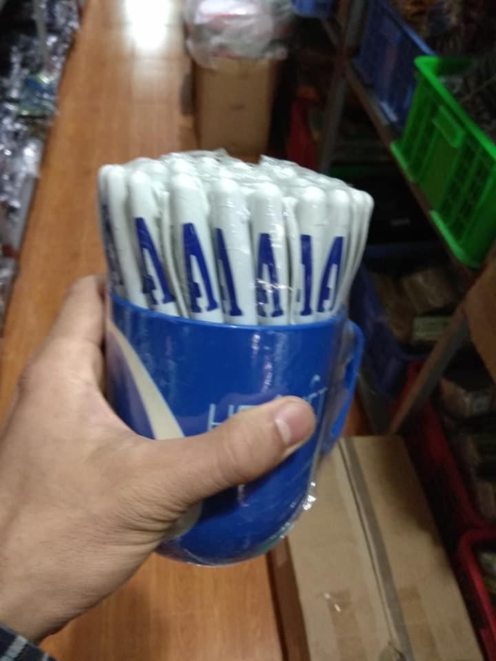 1 cốc bút chữ A ( 48 chiếc )