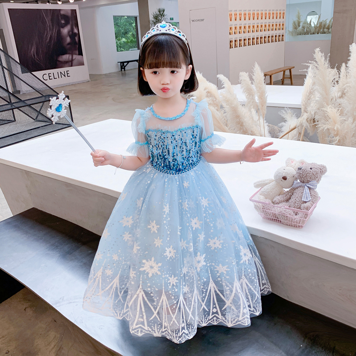 Mua Váy Đầm Công Chúa Elsa Cho Bé Gái Màu Xanh Tay Dài Tà Dài Liền Kèm Phụ  Kiện Gậy  Vương Miện  Đuôi tóc  HMQ75  Size 150 2830kg tại Shop  Pari  Tiki