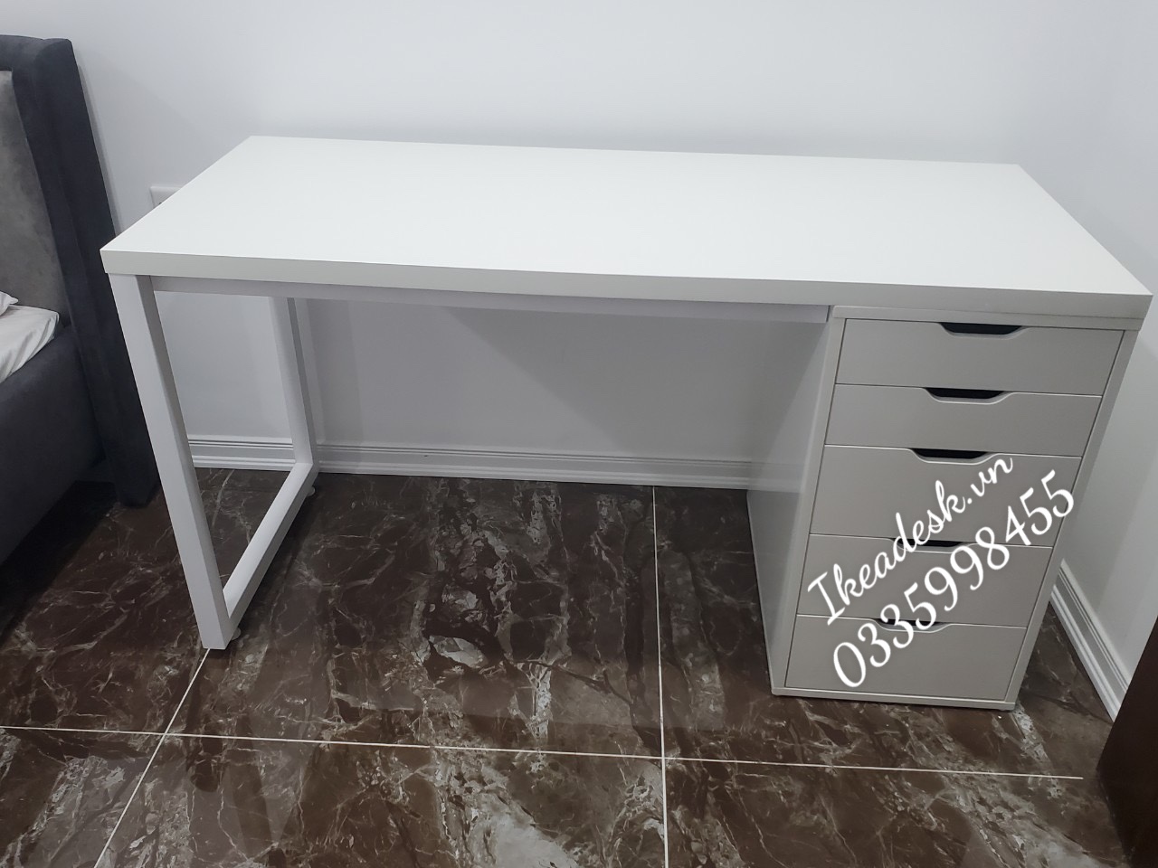 Bàn làm việc Ikea 1 hộc tủ