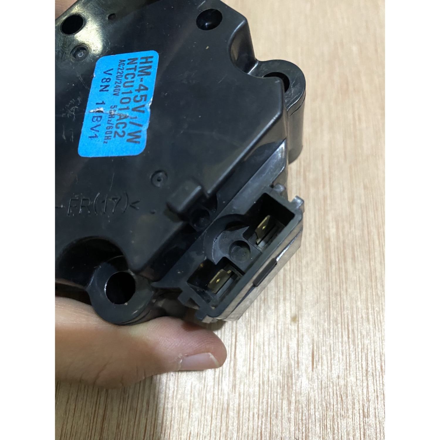 Xả nước máy giặt Panasonic càng kéo 45V