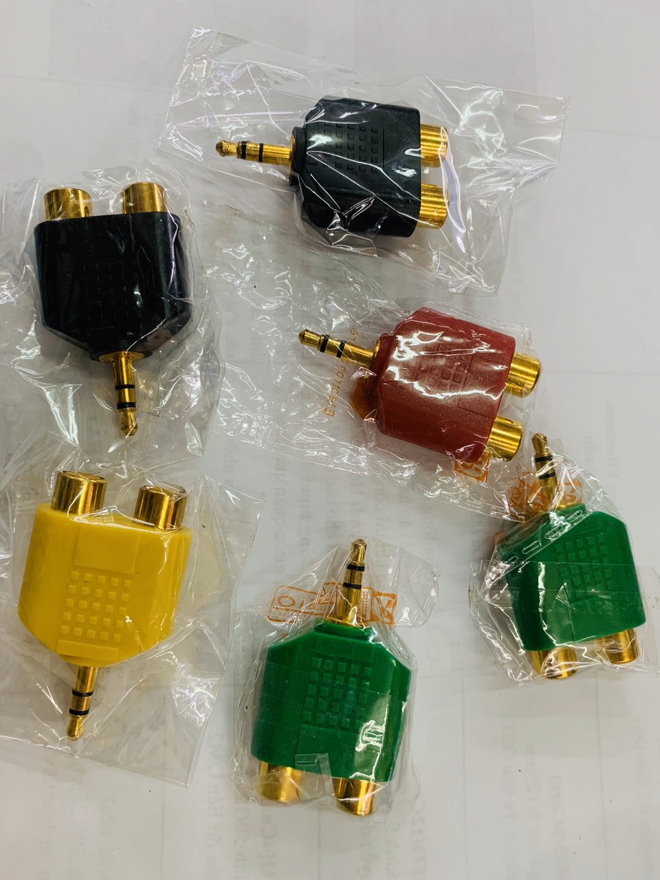 [HCM]Jack chuyển đổi âm thanh 3.5mm sang AV