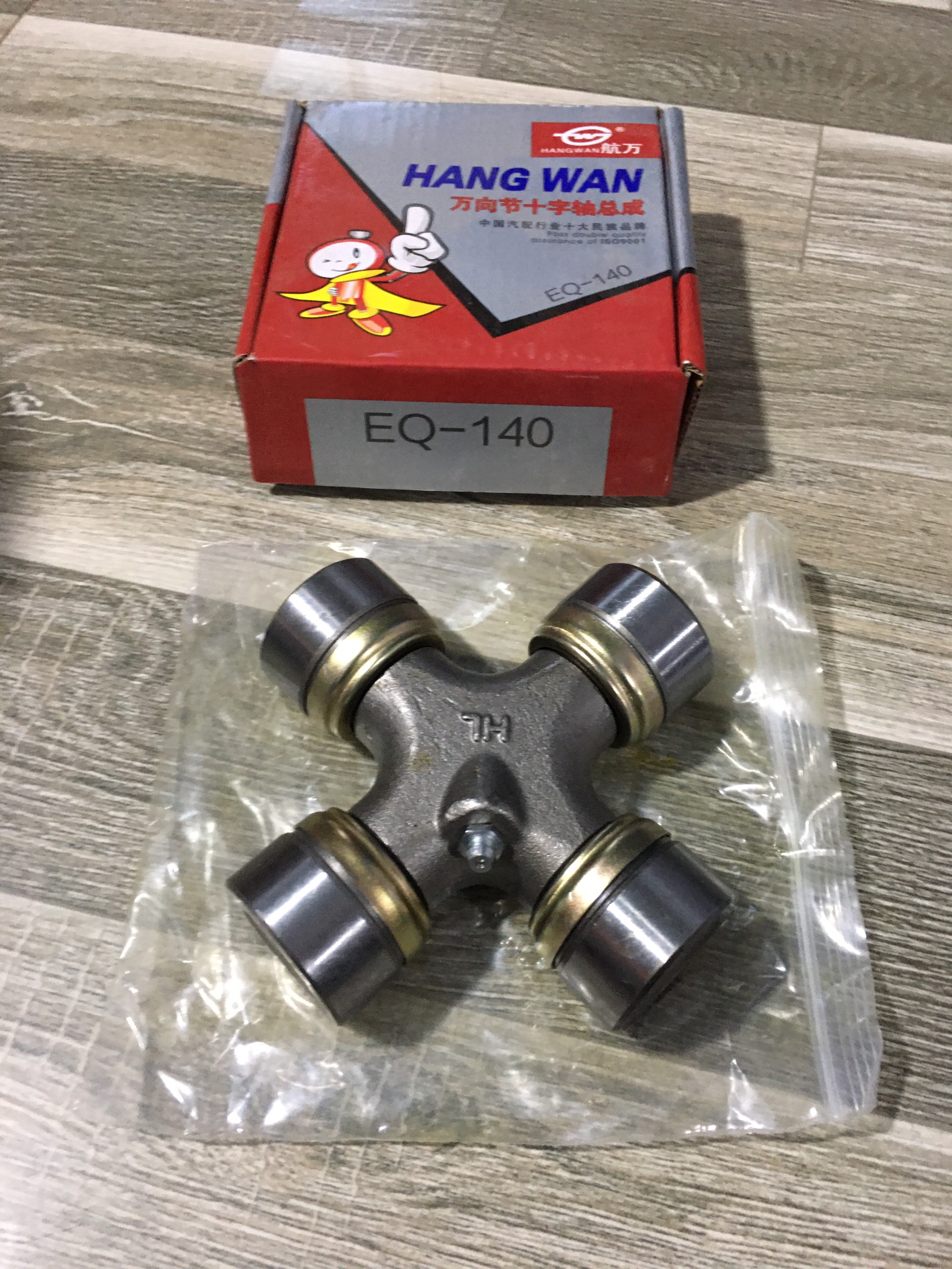 Sản phẩm gia đình làm: bi chữ thập eq-140 đỏ phi 39 dài 118