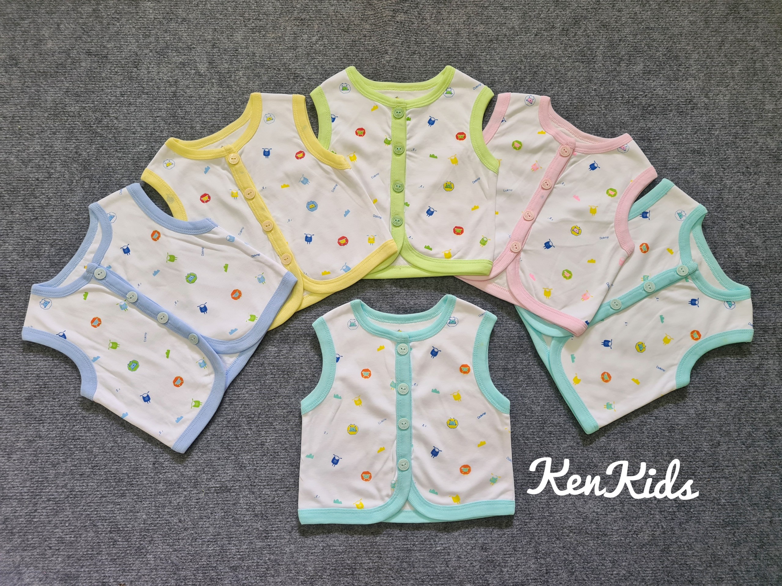1 Áo khoác ghi lê họa tiết 2 lớp cotton cho bé