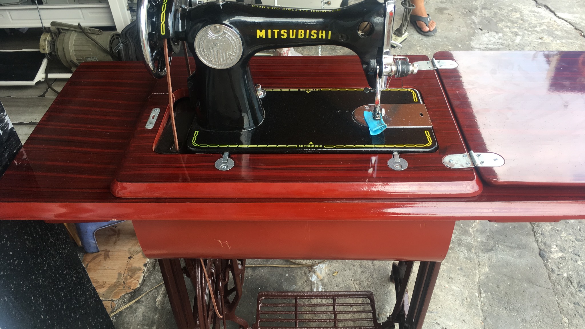 [HCM]MÁY MAY GIA ĐÌNH CỔ ĐIỂN MITSUBISHI