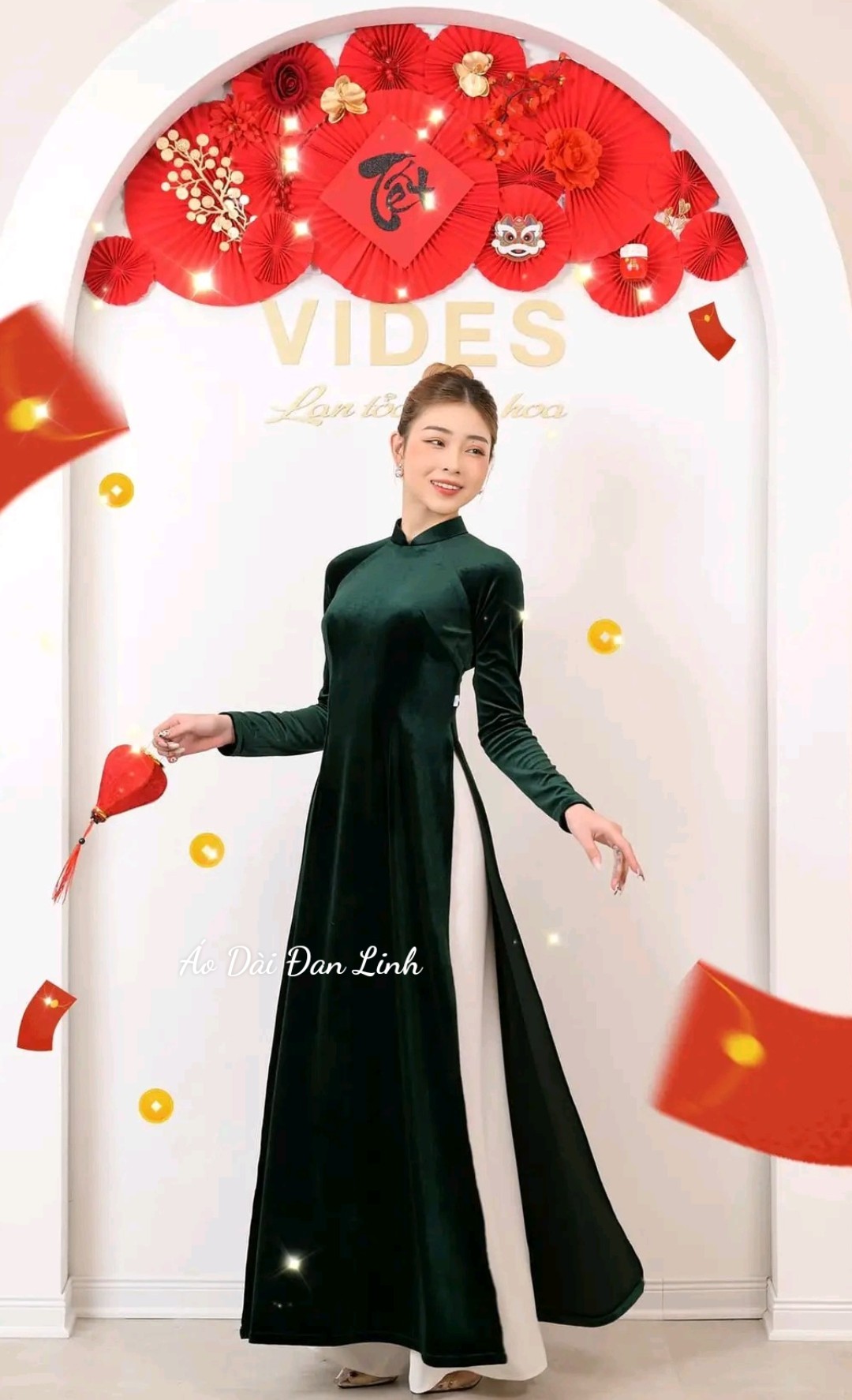 Áo dài nhung trơn màu đỏ và xanh rêu sang trọng, quý phái - Áo Dài Đan Linh