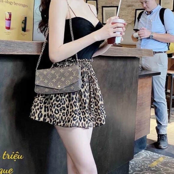 [HCM]SÉT YẾN BÈO ÁO CÓ MÚT NGỰC THỜI TRANG