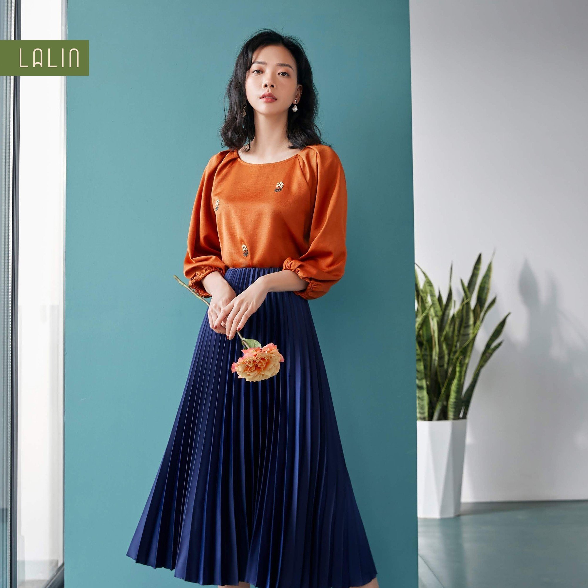 Chân váy lụa Lalin dáng xòe xếp ly Ameli
