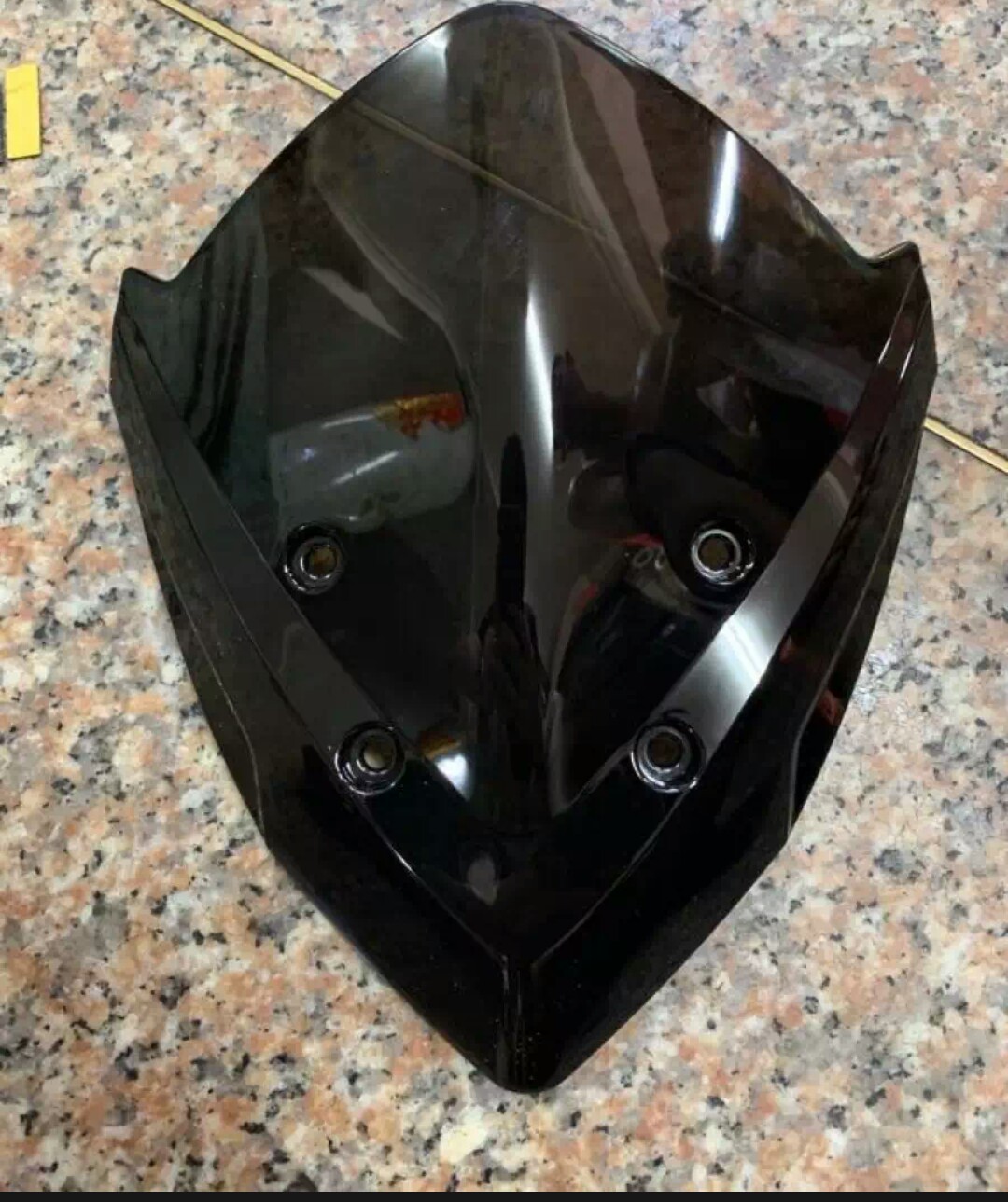 MÃO CHẮN GIÓ WINNER X KIỂU INDO MÀU ĐEN TRONG