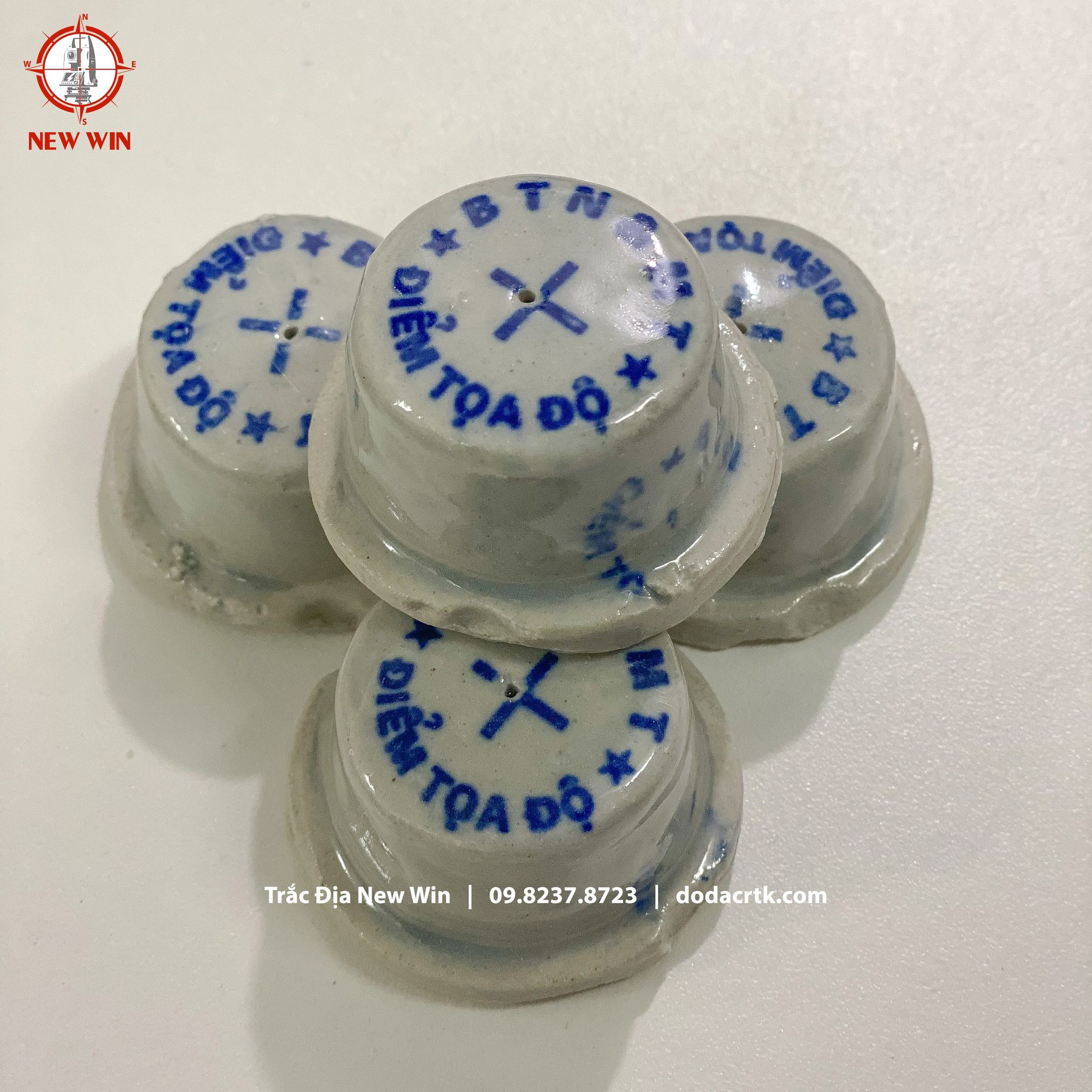 Mốc sứ trắc địa [Giá Sập Sàn]