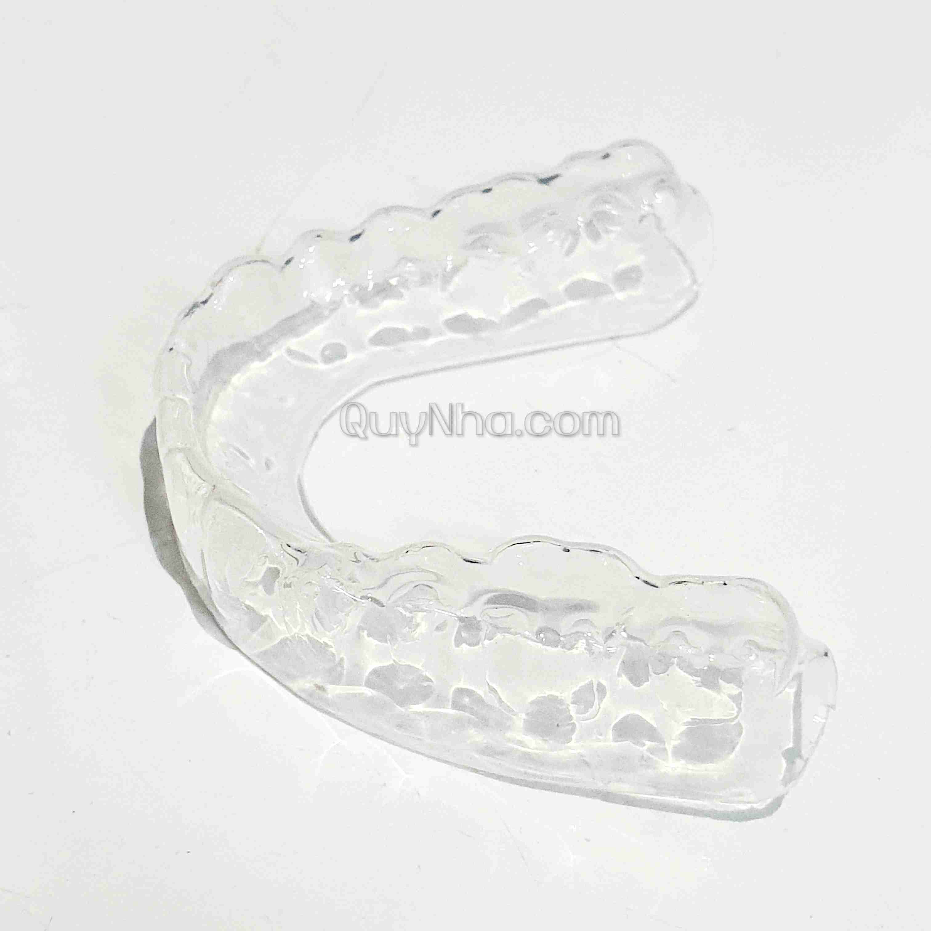 Máng tẩy trắng răng tại nhà