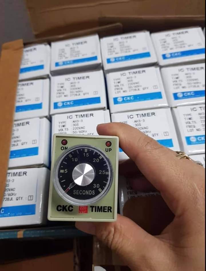 Rơ le thời gian CKC AH3-3 10S, 30S, 60S, 10M, 30M, 60M (kèm đế)