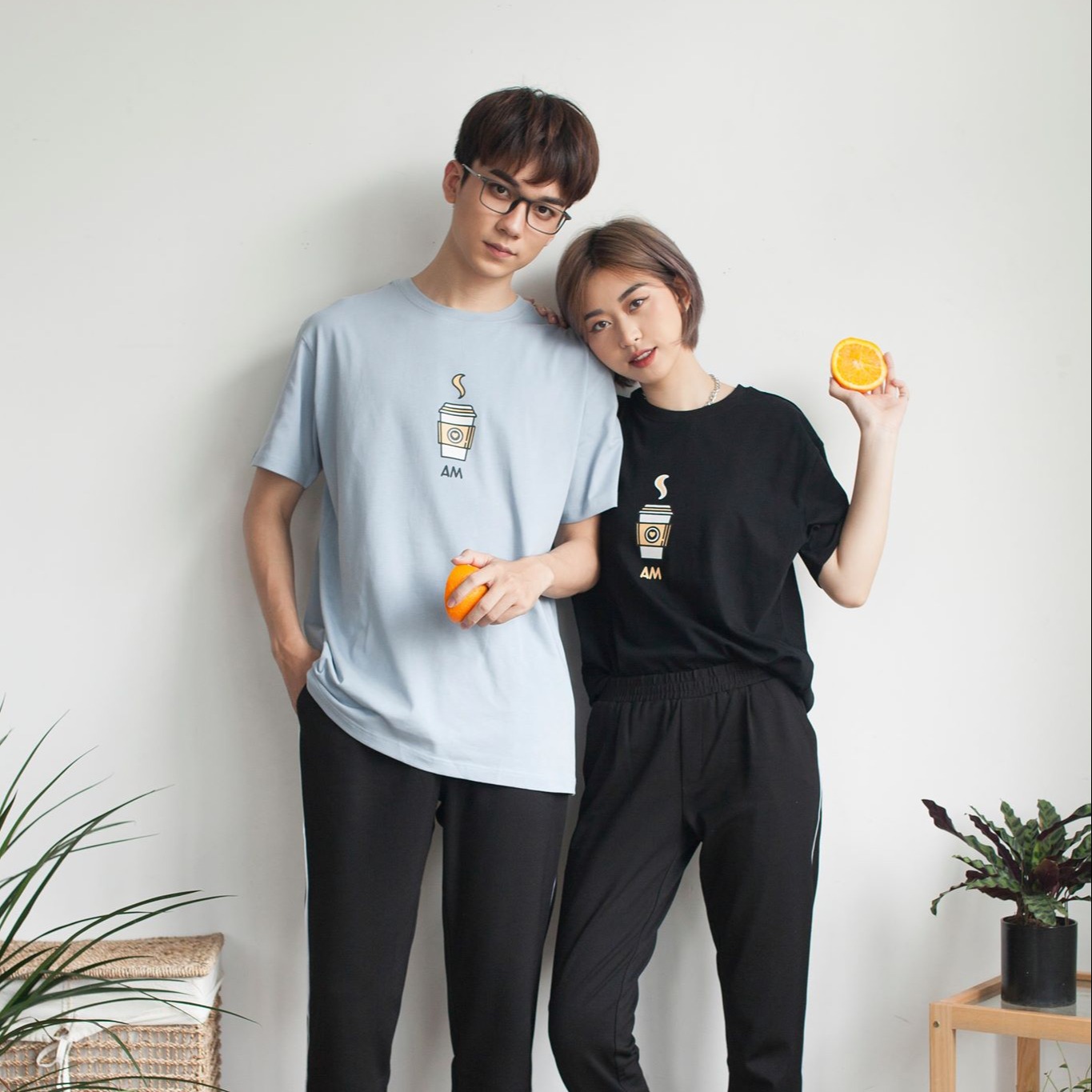 [SALE 70%] Áo phông đôi họa tiết LOOK COFE WINEE TEE