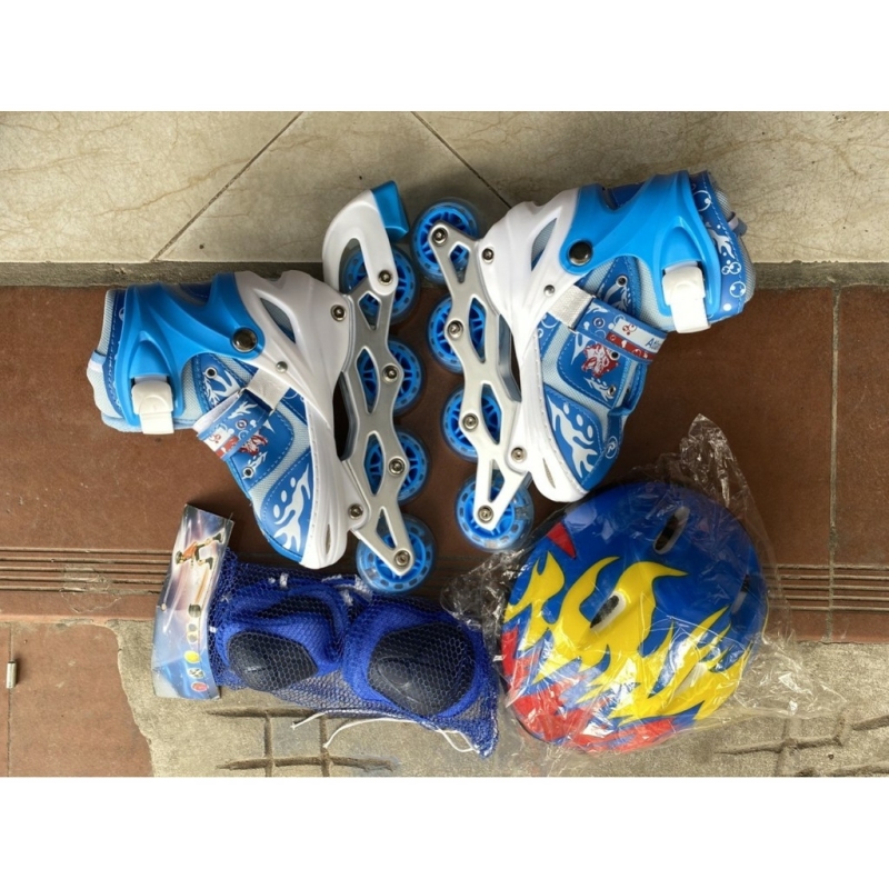 Phân phối Giày trượt patin kèm phụ kiện bảo vệ cho bé