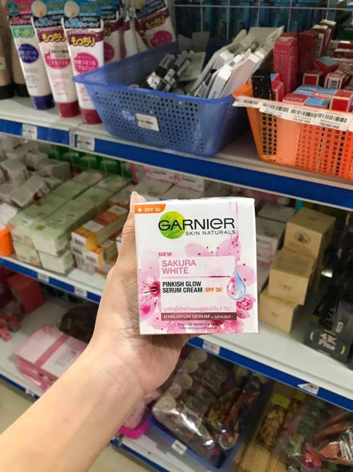 BAN NGÀY- KEM DƯỠNG GARNIER THÁI LAN