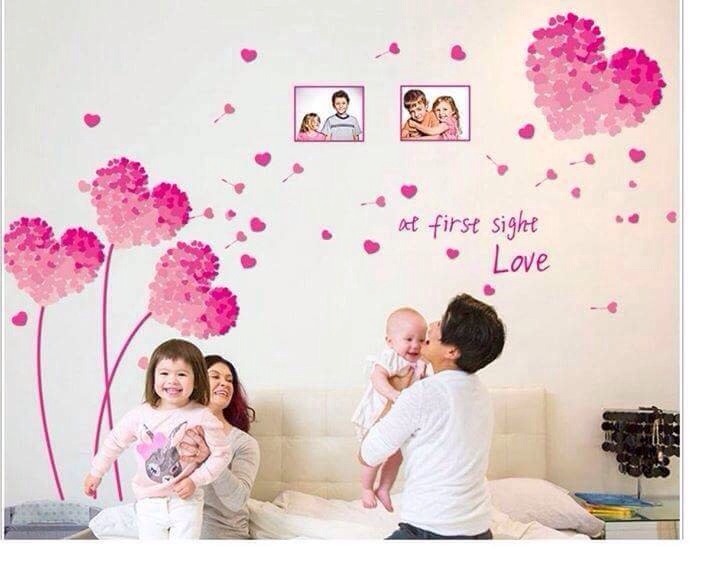 Decal dán tường đôi trái tim hồng