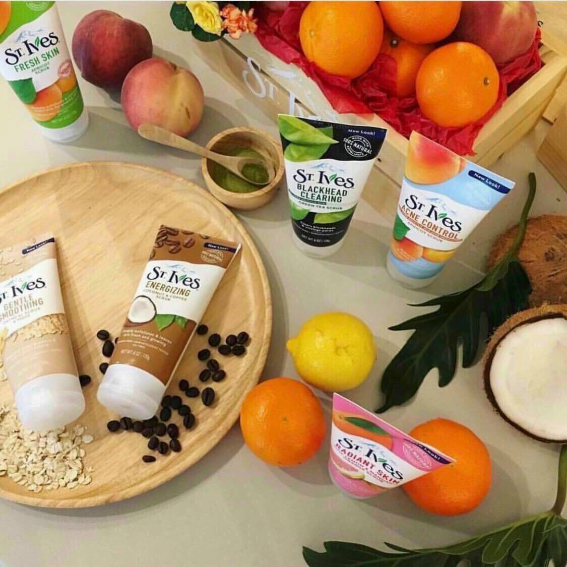 🌸Sữa rửa mặt St.Ives tẩy tế bào chết🌸
