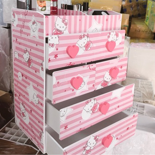 Kệ Đựng Mỹ Phẩm 5 Tầng Kitty nút trái tim
