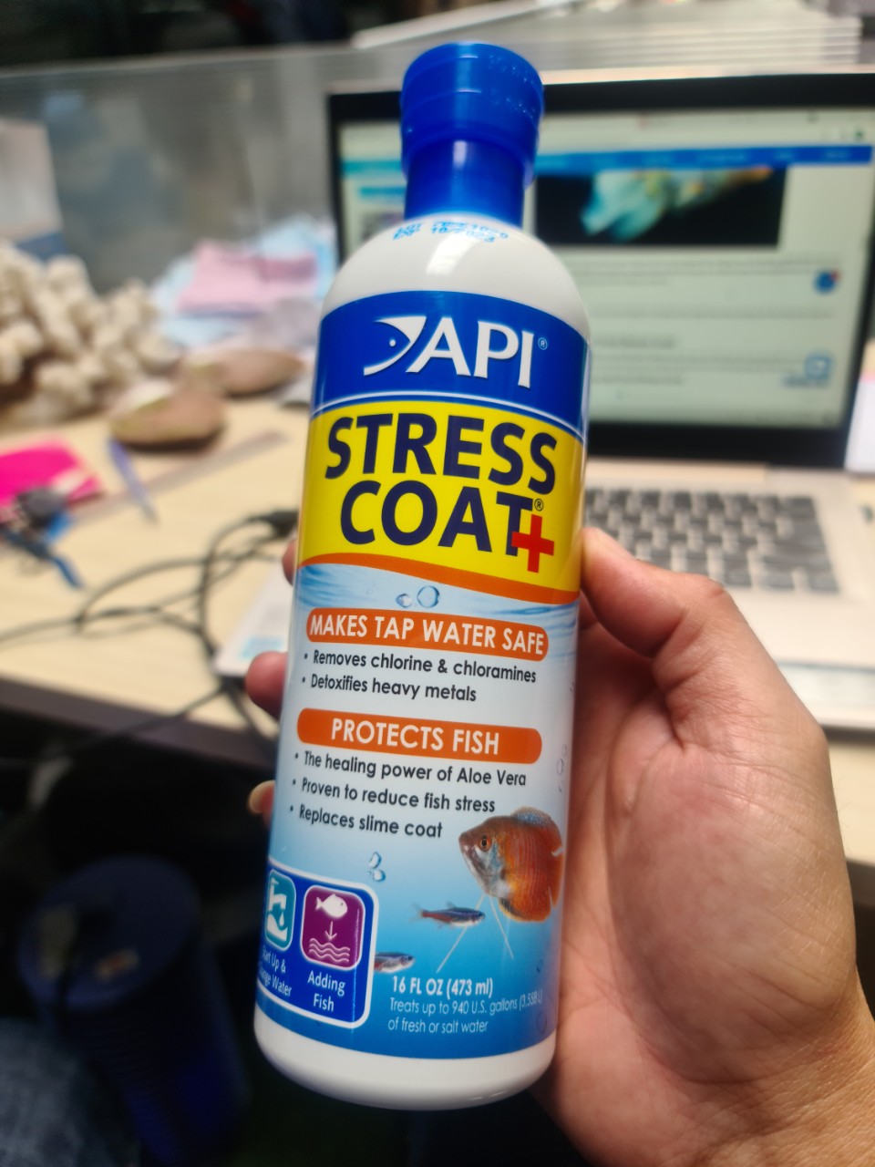 [HCM]Stress Coat++ API – Dưỡng cá thần dược cho cá cảnh cá koi cá rồng 500ml