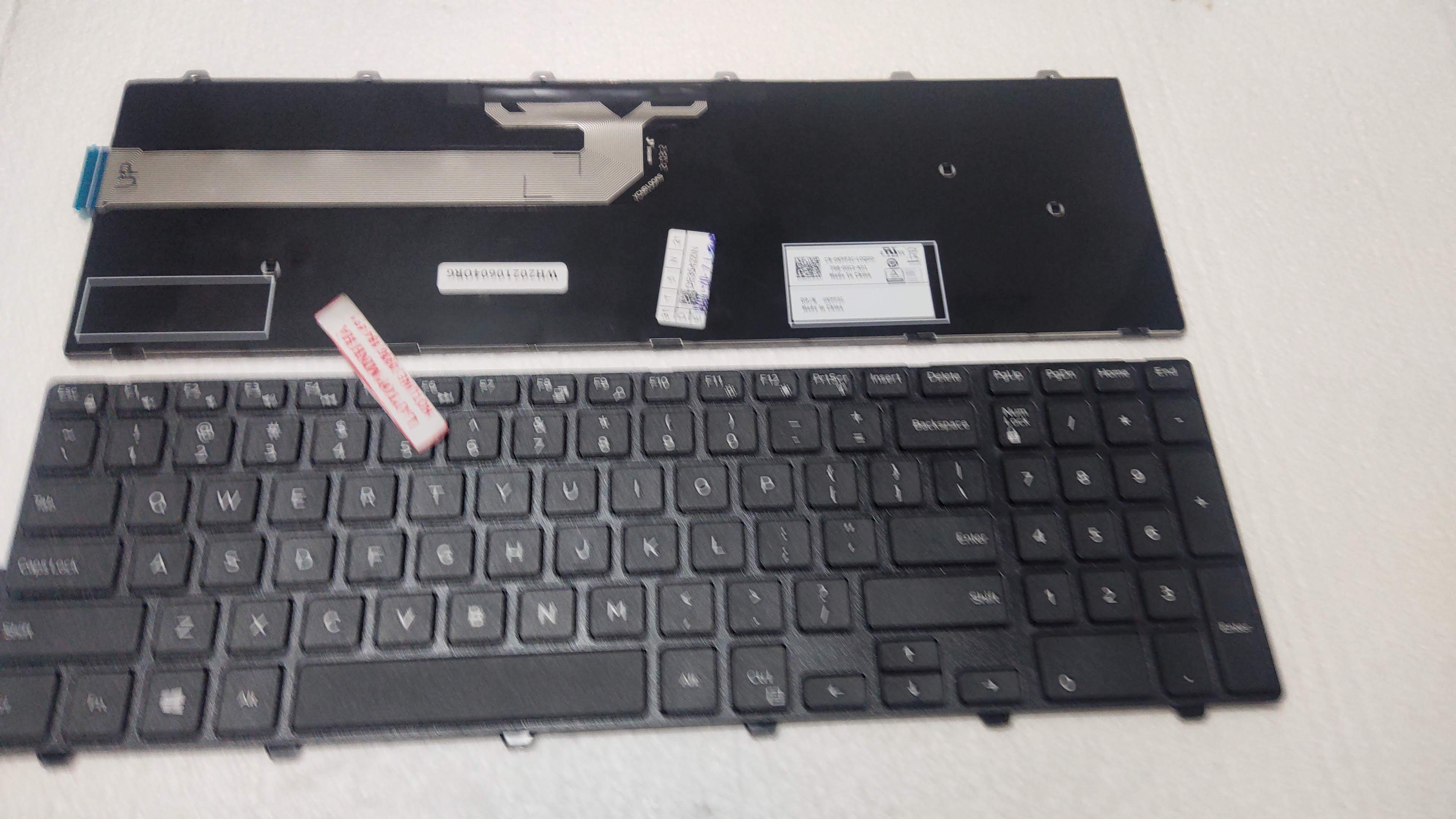 Bàn phím laptop Dell Inspiron 5559 zin