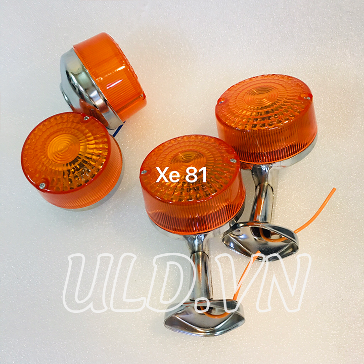 [HCM]ĐÈN XI NHAN TRƯỚC SAU XE 81
