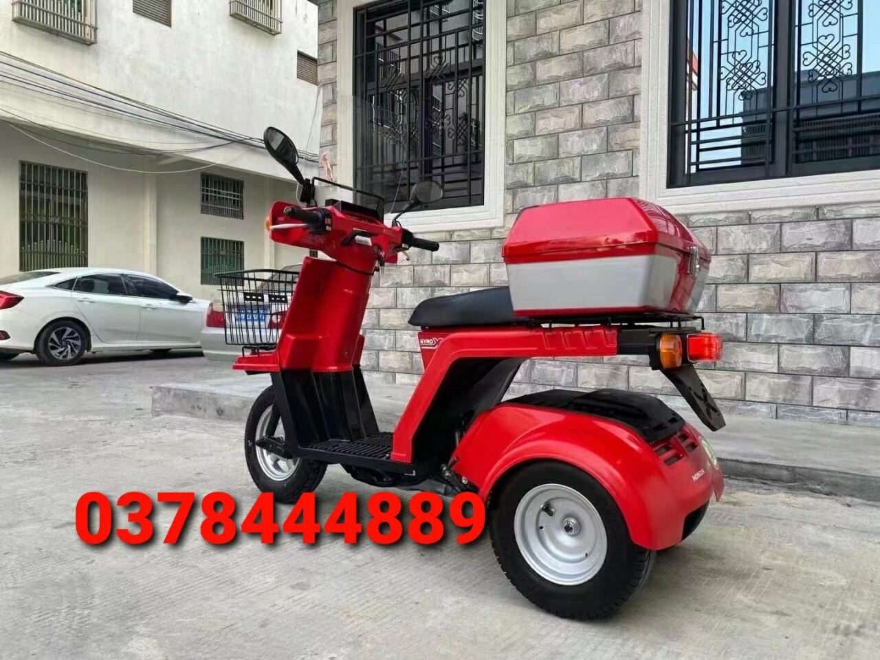 FREESHIP Xe máy 50cc ba bánh màu đỏ