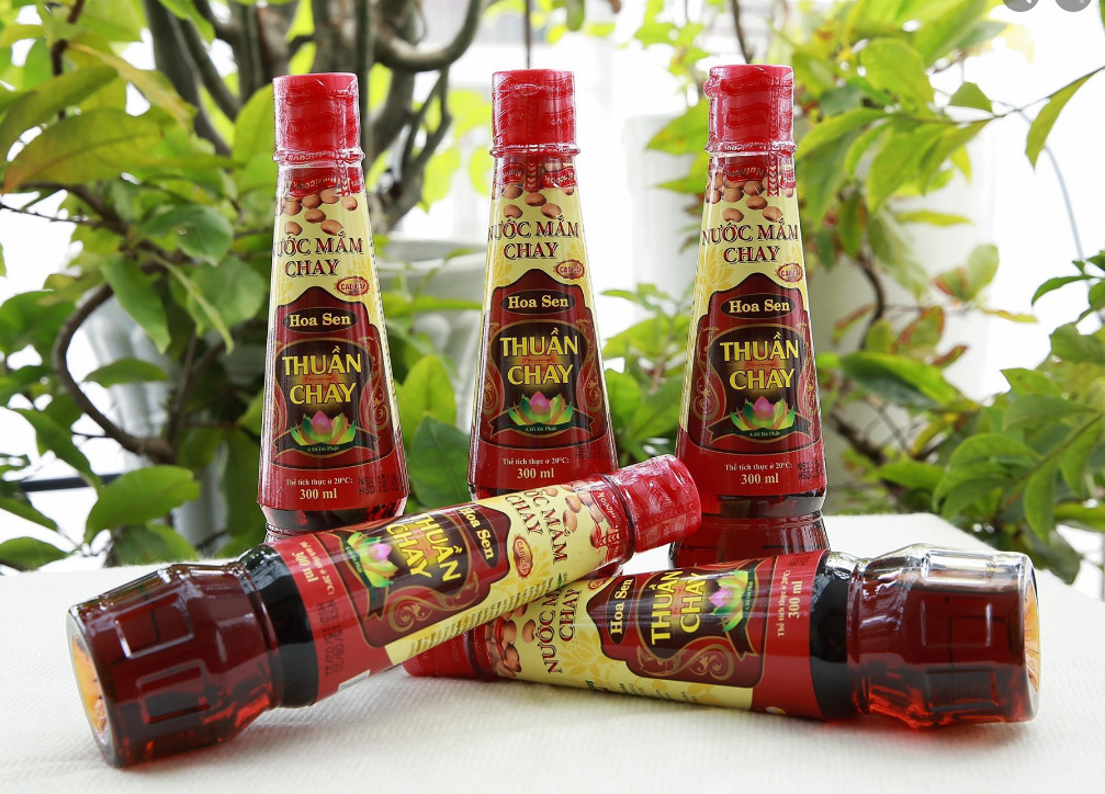 [HCM]NƯỚC MẮM THUẦN CHAY HOA SEN NUTRICOOK 300ML