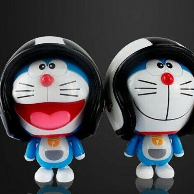 Móc khóa hình doremon đội nón bảo hiểm