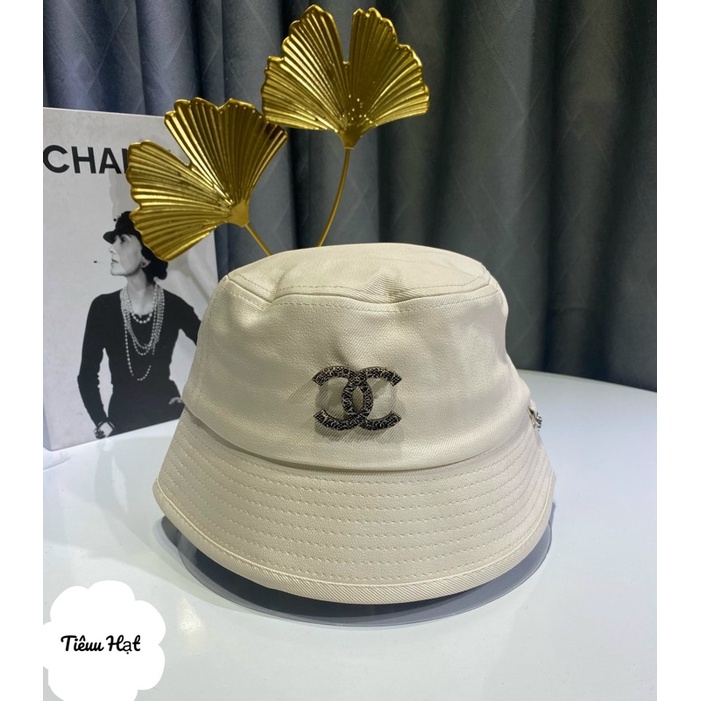 Mũ bucket chanel